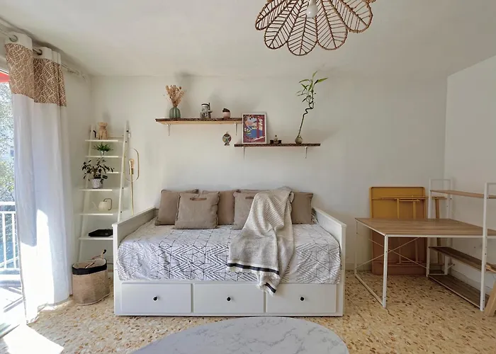 2p 50m2 With Ac & Free Parking & 2 Balconies אנטיב