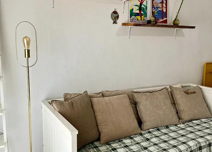 2p 50m2 With Ac & Free Parking & 2 Balconies דירה