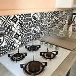 Apartment 2p 50m2 With Ac & Free Parking & 2 Balconies Antibes