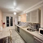 Apartment 2p 50m2 With Ac & Free Parking & 2 Balconies