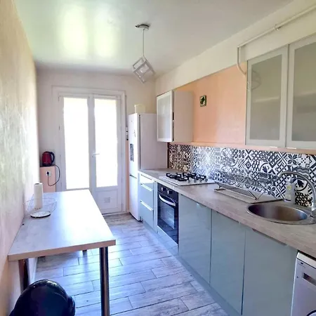 2p 50m2 With Ac & Free Parking & 2 Balconies * أنتيب