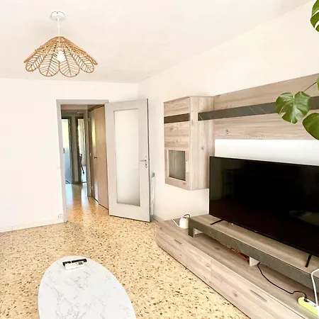 Apartment 2p 50m2 With Ac & Free Parking & 2 Balconies *