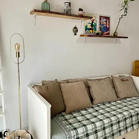 2p 50m2 With Ac & Free Parking & 2 Balconies Apartment